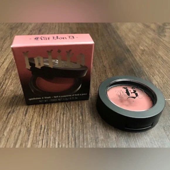 BNIB Kat Von D (KVD) Blush & Eyeshadow Compact - Mauve Rose Colour - Picture 2 of 4
